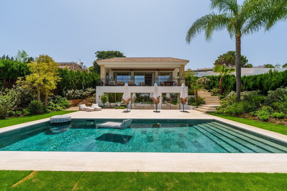 Villa in Puerto Banus, Marbella, Spain 1 - 15848352