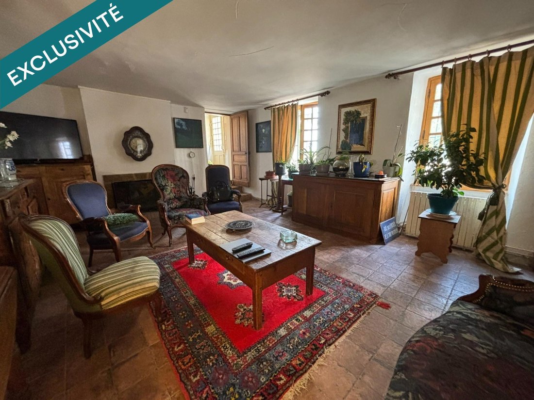 House in Saint-Gerand-le-Puy, Auvergne-Rhône-Alpes, France 3 - 15848759