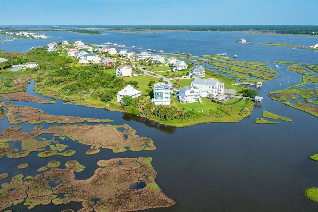 House in North Topsail Beach, North Carolina, United States 4 - 15848193