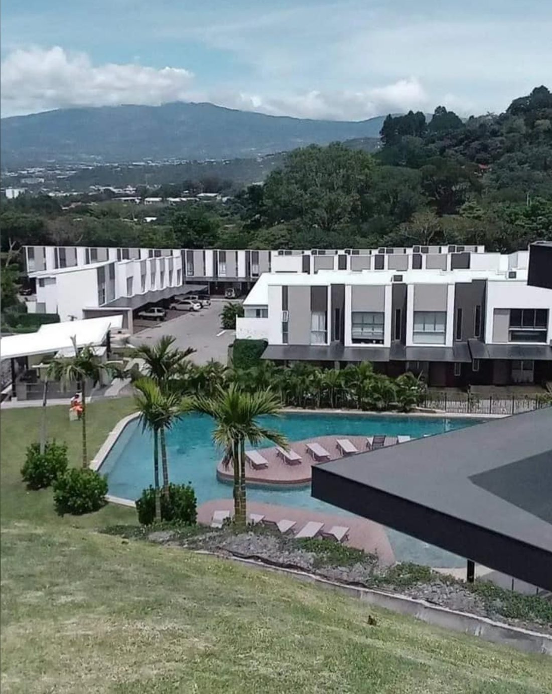 Condo in Cinco Esquinas, San José Province, Costa Rica 1 - 15850612