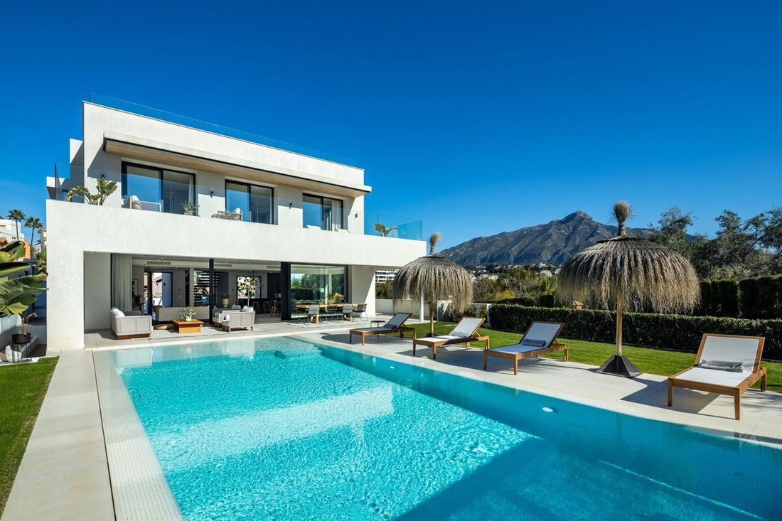Villa in Puerto Banus, Marbella, Spain 2 - 15848362