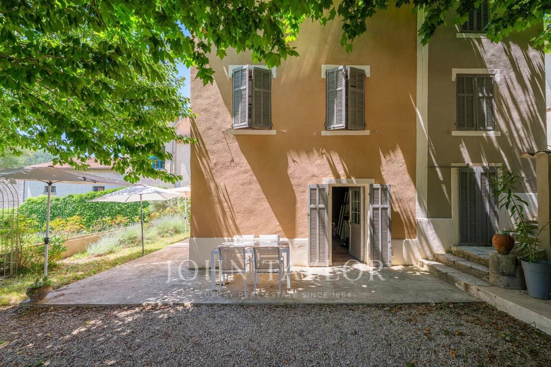 Estate in Riez, Provence-Alpes-Côte d'Azur, France 4 - 15849402