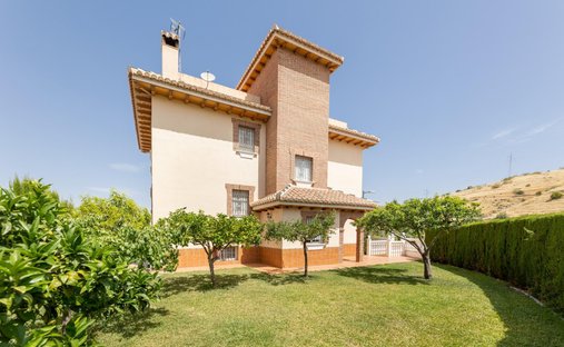 Villa en Huétor Vega, Andalucía, España 1