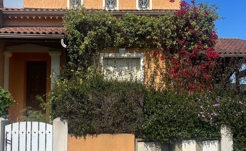 Villa in Gabelle-Courcettes-Les Clos, Vallauris, Frankreich 1