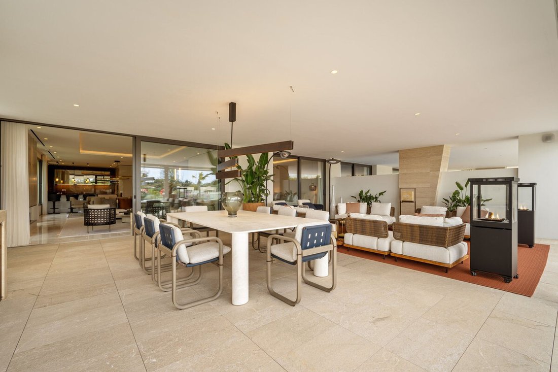 Apartment in Puerto Banus, Marbella, Spain 2 - 15848354
