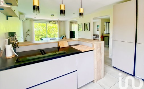 House in Les Hauts de Brunoy, Brunoy, France 1