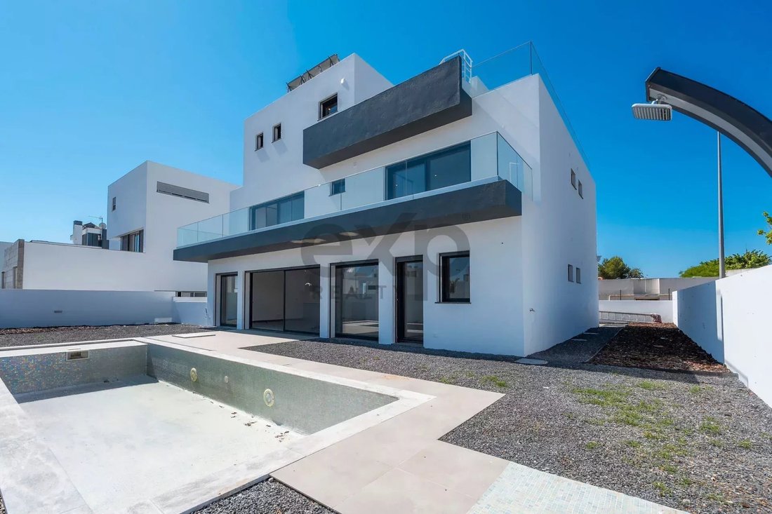 Townhouse in Tavira (Santa Maria e Santiago), Algarve, Portugal 1 - 15848309
