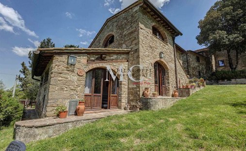 Villa in Greve in Chianti, Tuscany, Italy 1