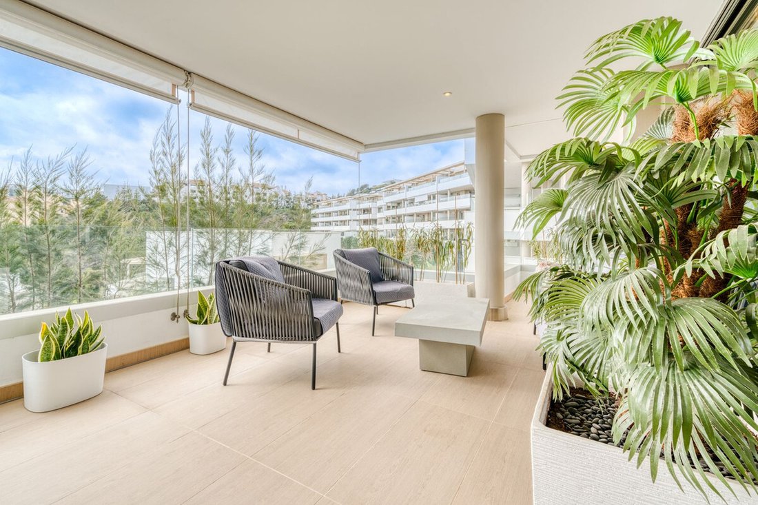 Apartment in Benahavis, Andalusia, Spain 5 - 15848334