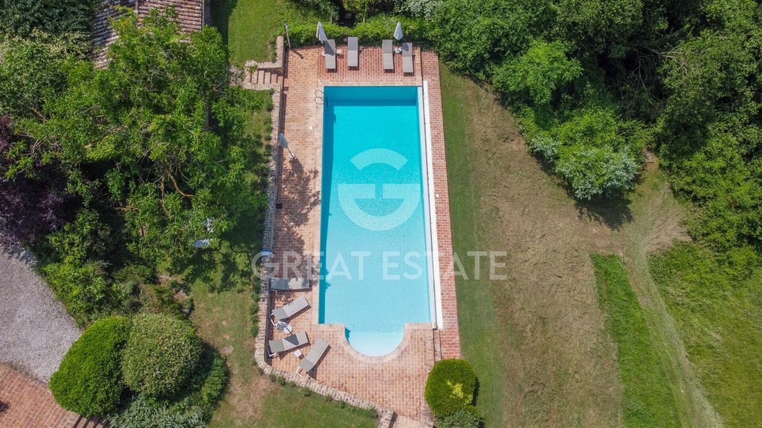 Estate in Montone, Umbria, Italy 4 - 14045425