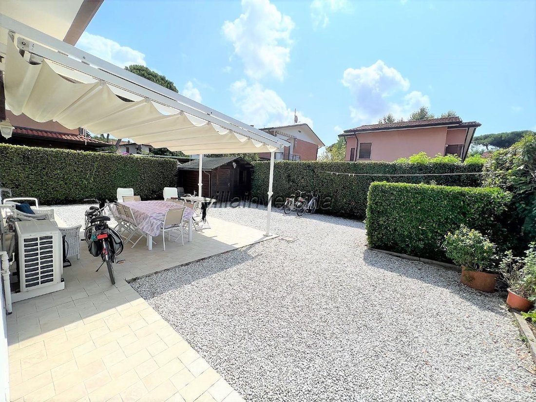 Villa in Motrone, Pietrasanta, Italy 2 - 15849887