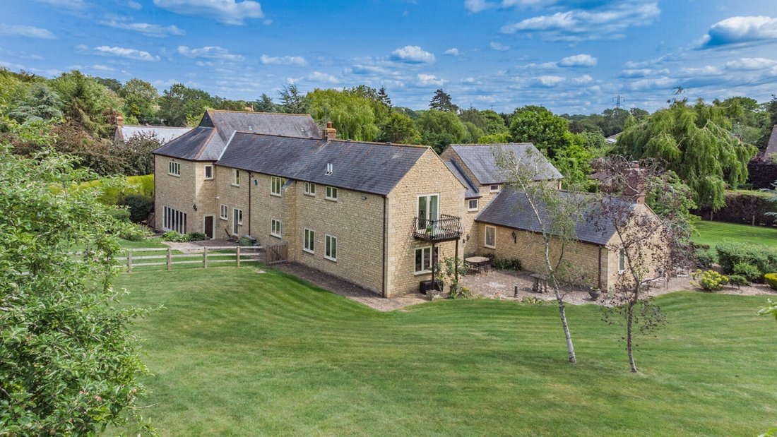 House in Tiffield, England 2 - 15849761