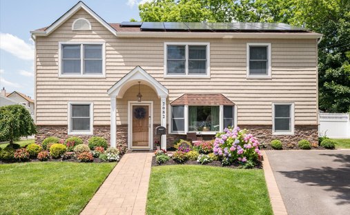 House in Seaford, New York, United States 1