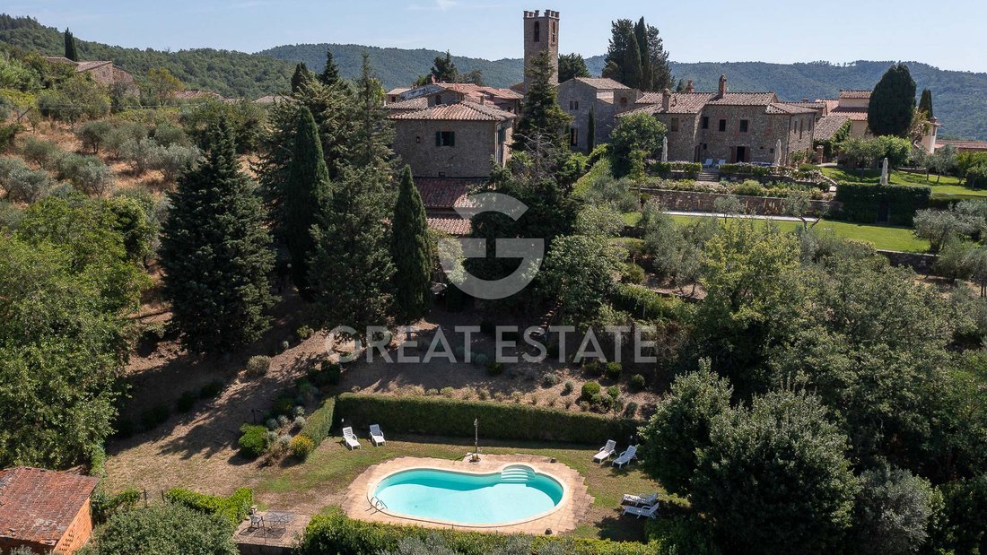 Estate in Gaiole in Chianti, Tuscany, Italy 1 - 15850045