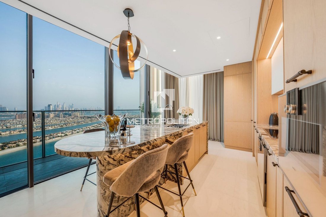 Apartment in Palm Jumeirah, Dubai, United Arab Emirates 1 - 15320802