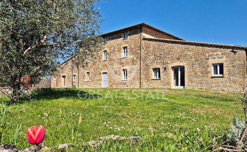 Domaine à Gubbio, Ombrie, Italie 1