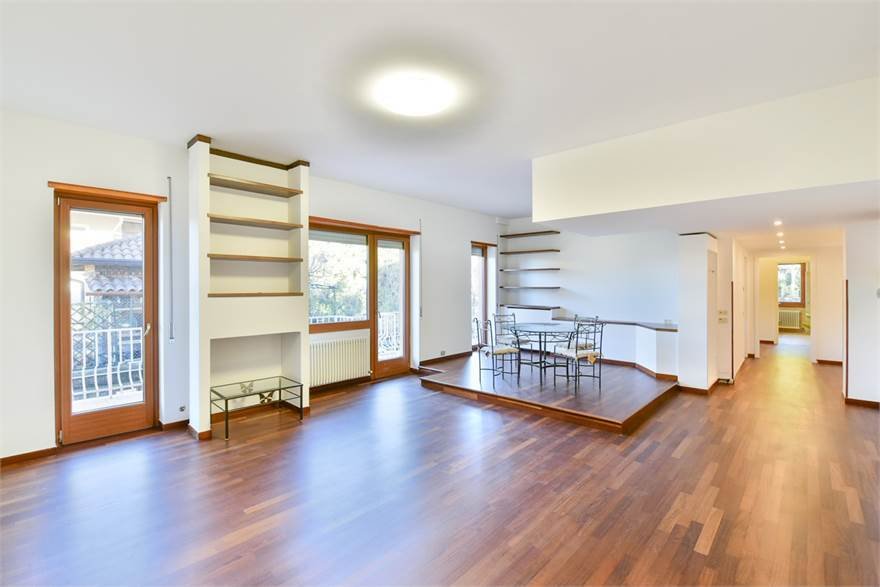 Apartment in Historic Center, Como, Lombardy 5 - 15849376