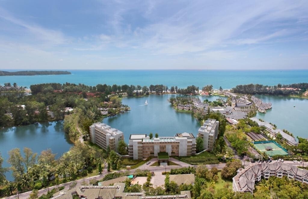 Condo in Choeng Thale, Phuket, Thailand 5 - 15844899