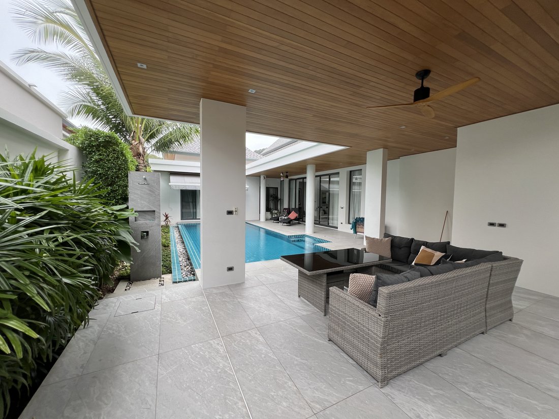 Villa in Choeng Thale, Phuket, Thailand 4 - 15851470