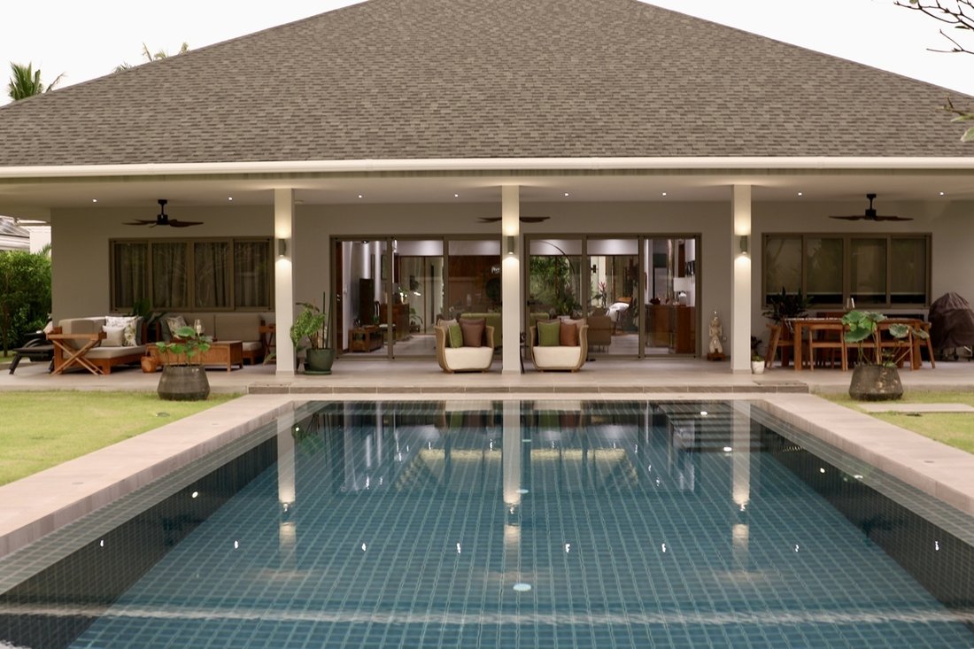 Villa in Choeng Thale, Phuket, Thailand 1 - 15851507