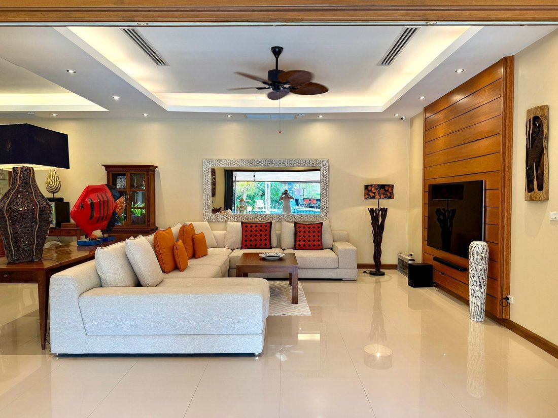 Villa in Pa Khlok, Phuket, Thailand 2 - 15851431