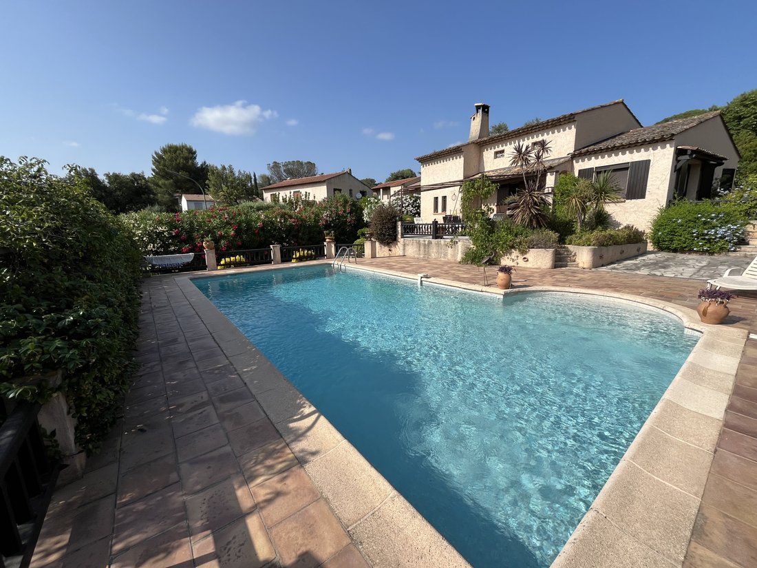 Villa in Sainte Brigitte, Frejus, France 1 - 15851637