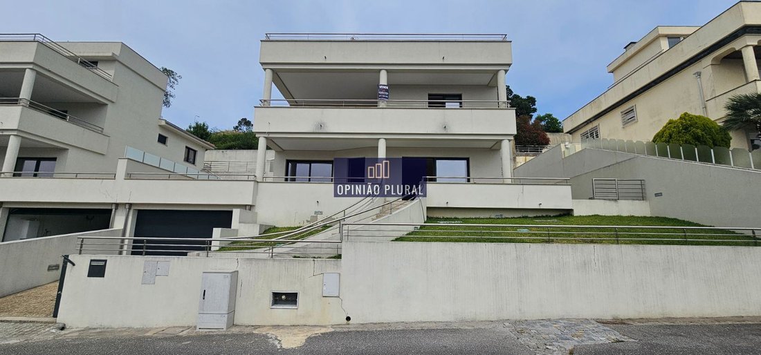 Villa in Gondomar (Sao Cosme), Valbom e Jovim, Porto District, Portugal 1 - 15851689