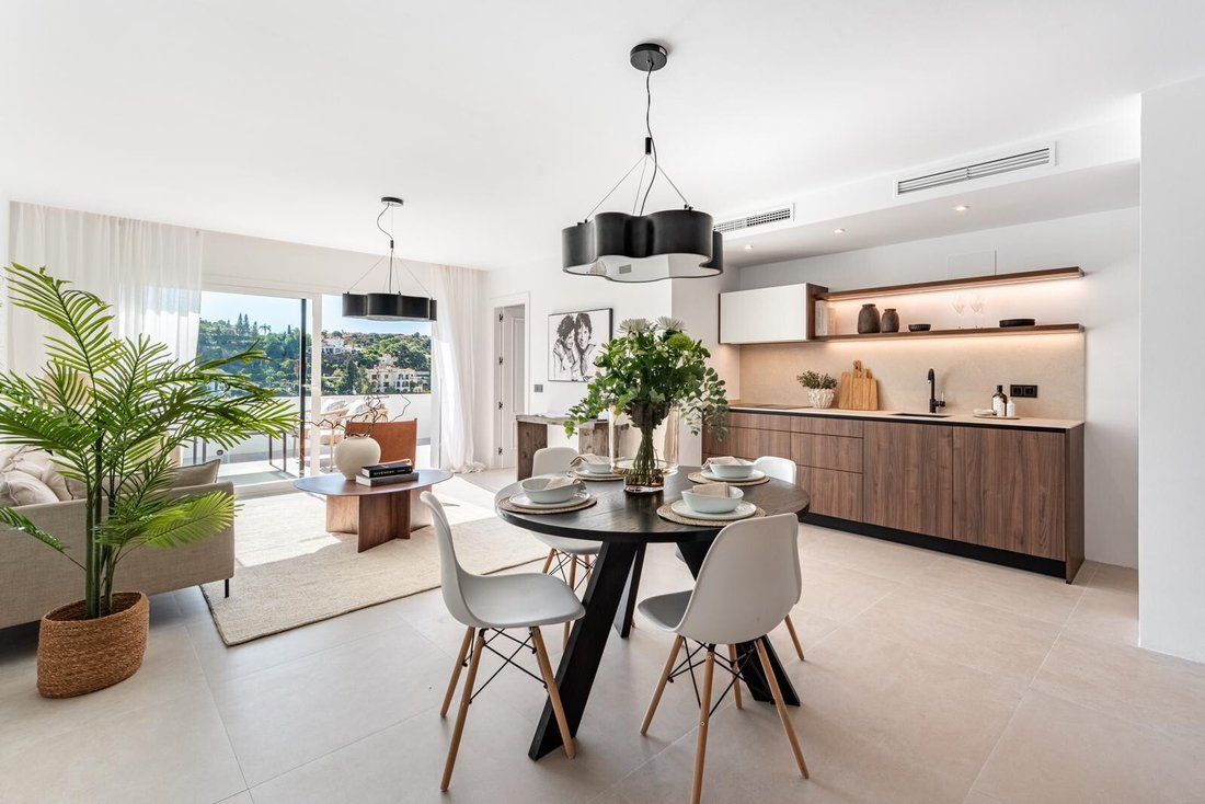 Apartment in La Quinta, Benahavis, Andalusia 3 - 15851846
