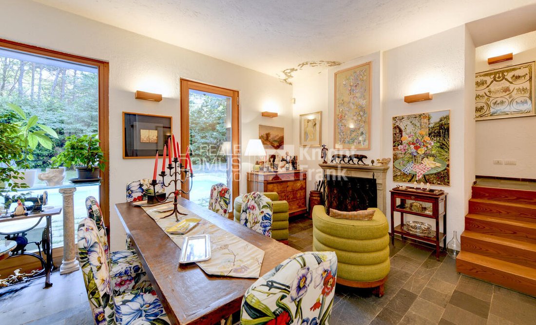 Villa in Appiano Gentile, Lombardy, Italy 5 - 15852439