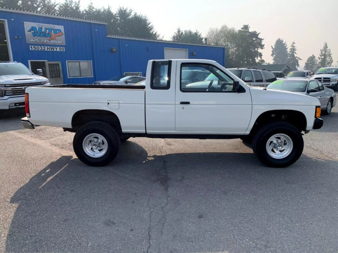 1986 Nissan Pickup XE - 1986.5 King Cab 4X4 in Lynnwood, WA, United States 4 - 15853097