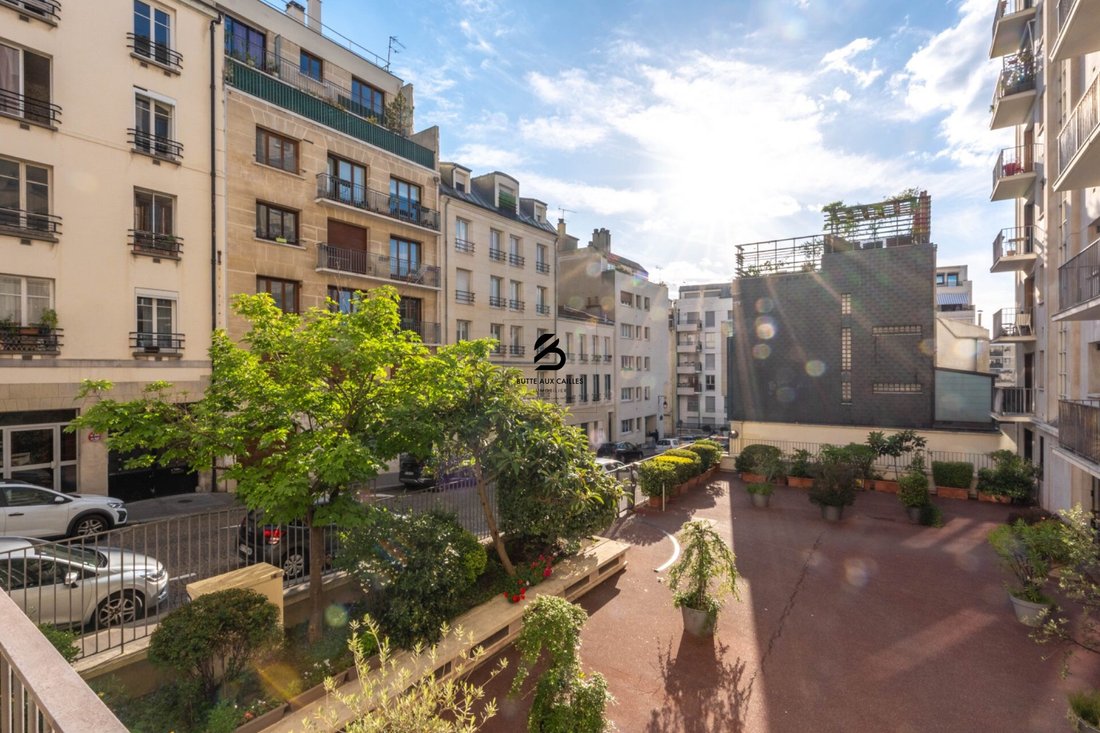 Apartment in Nationale-Deux Moulins, Paris 13e Arrondissement, Paris 3 - 15853263