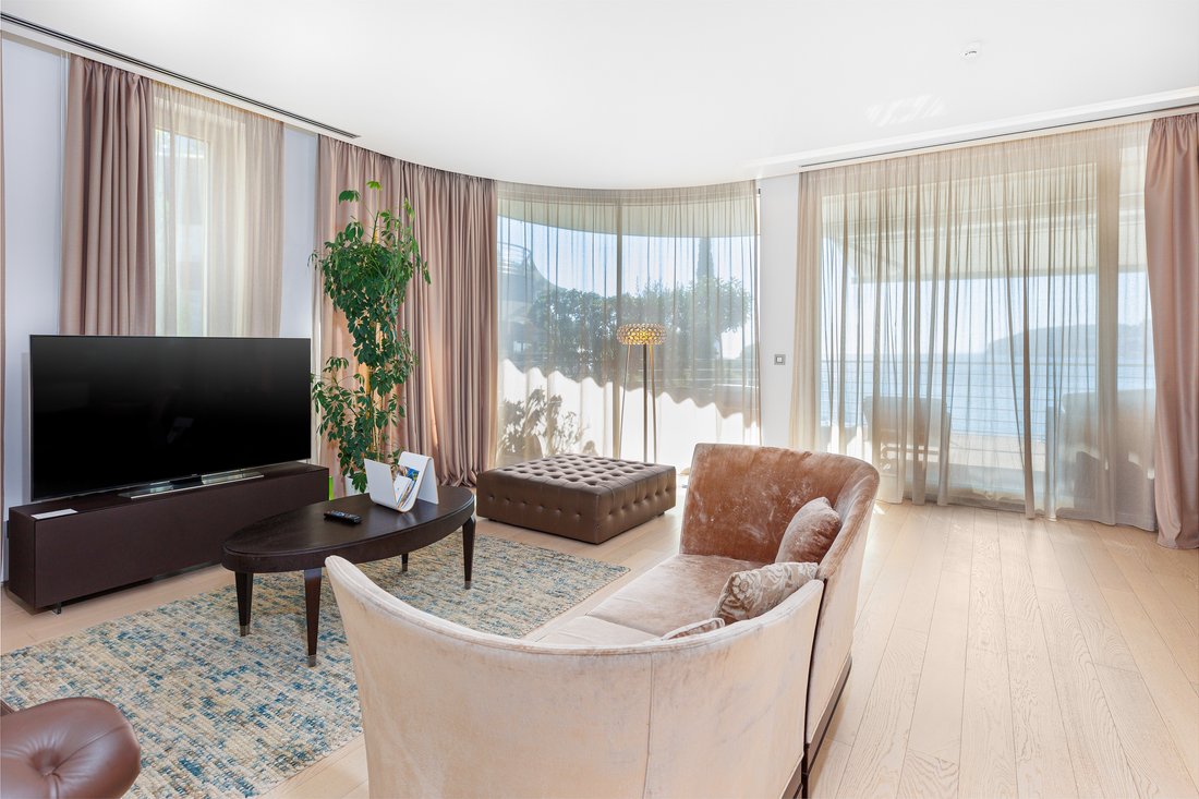Apartment in Budva, Budva Municipality, Montenegro 1 - 15852097