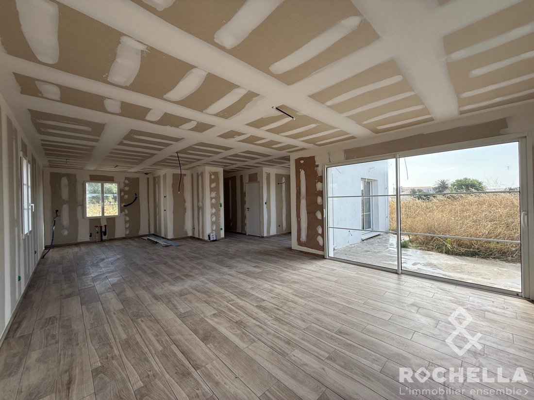 House in Saint-Denis-d'Oleron, Nouvelle-Aquitaine, France 4 - 15813601