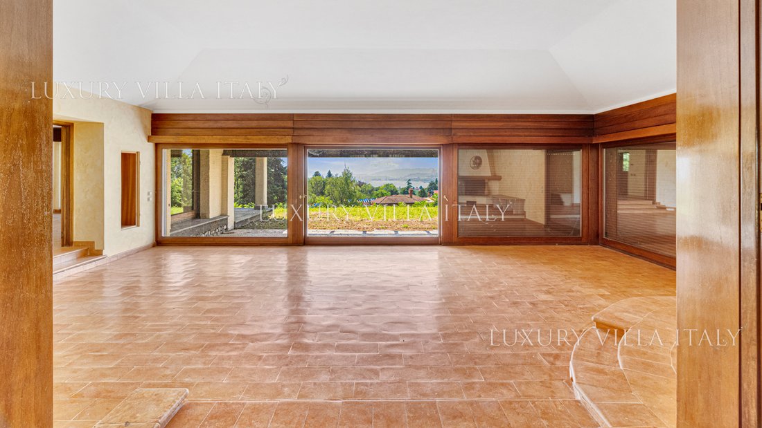 Villa in Barasso, Lombardy, Italy 5 - 15859031