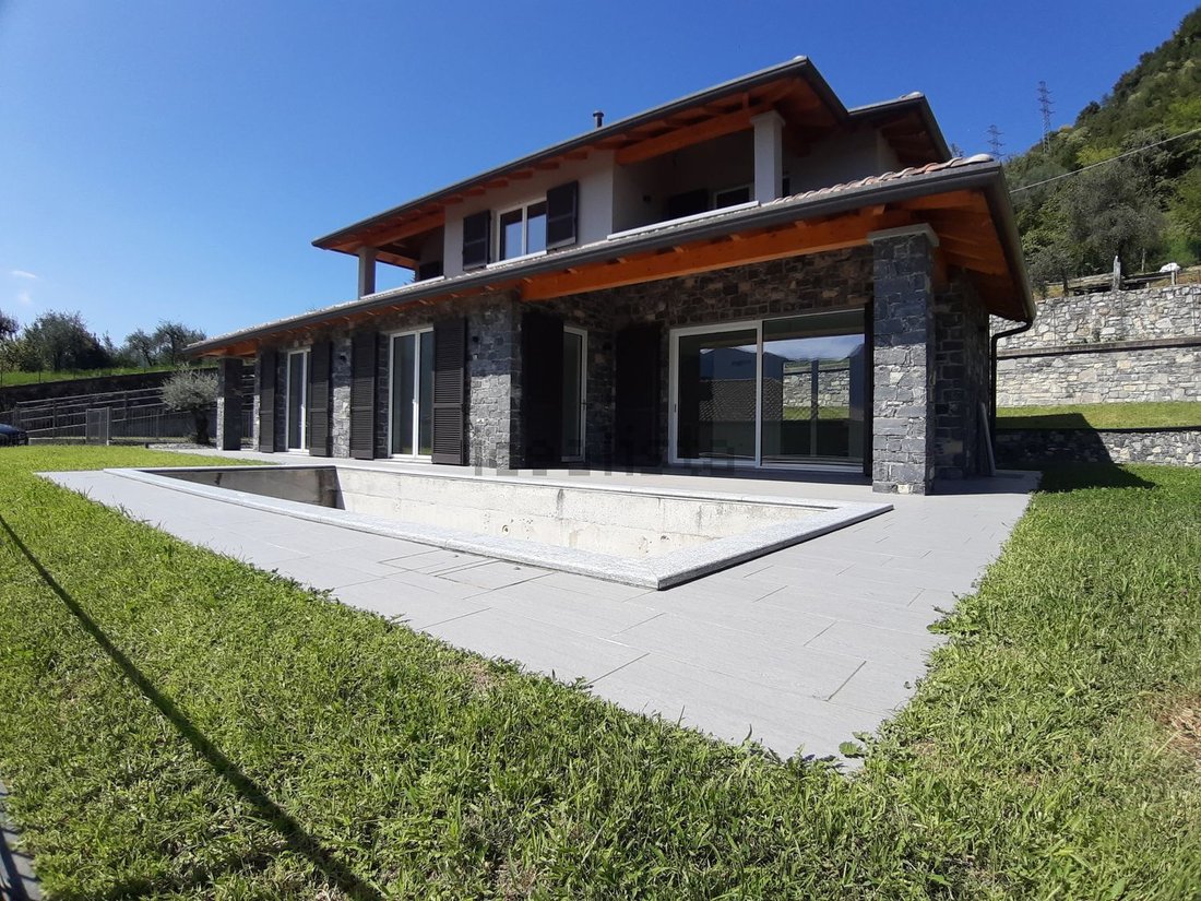 Villa in Tremezzina, Lombardei, Italien 2 - 15857657