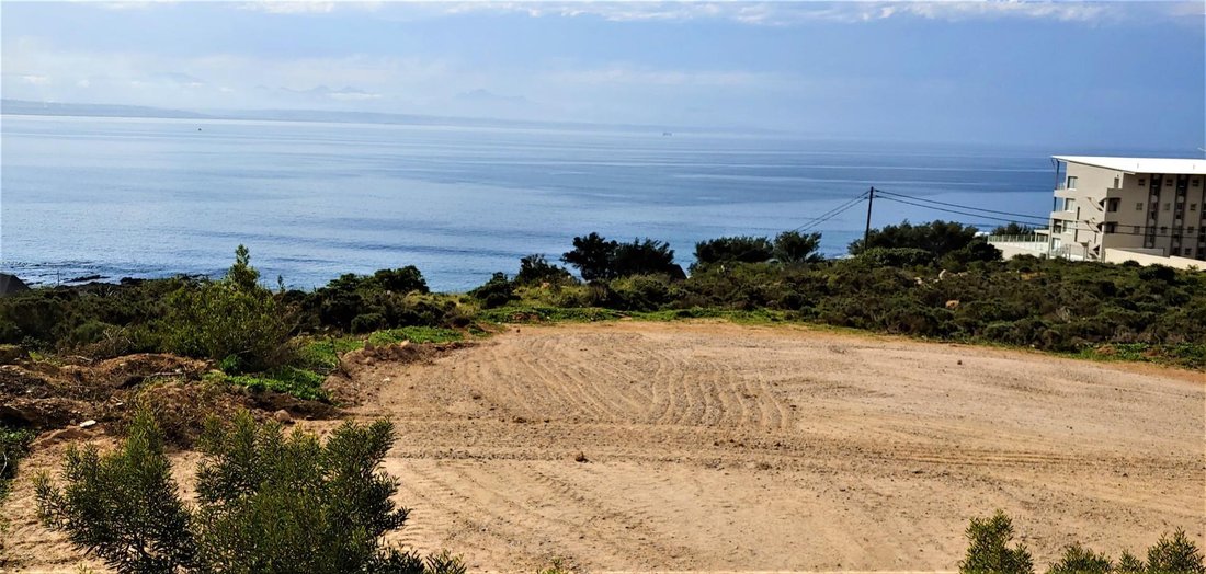 Land in Mossel Bay Central, Western Cape, South Africa 2 - 15853972