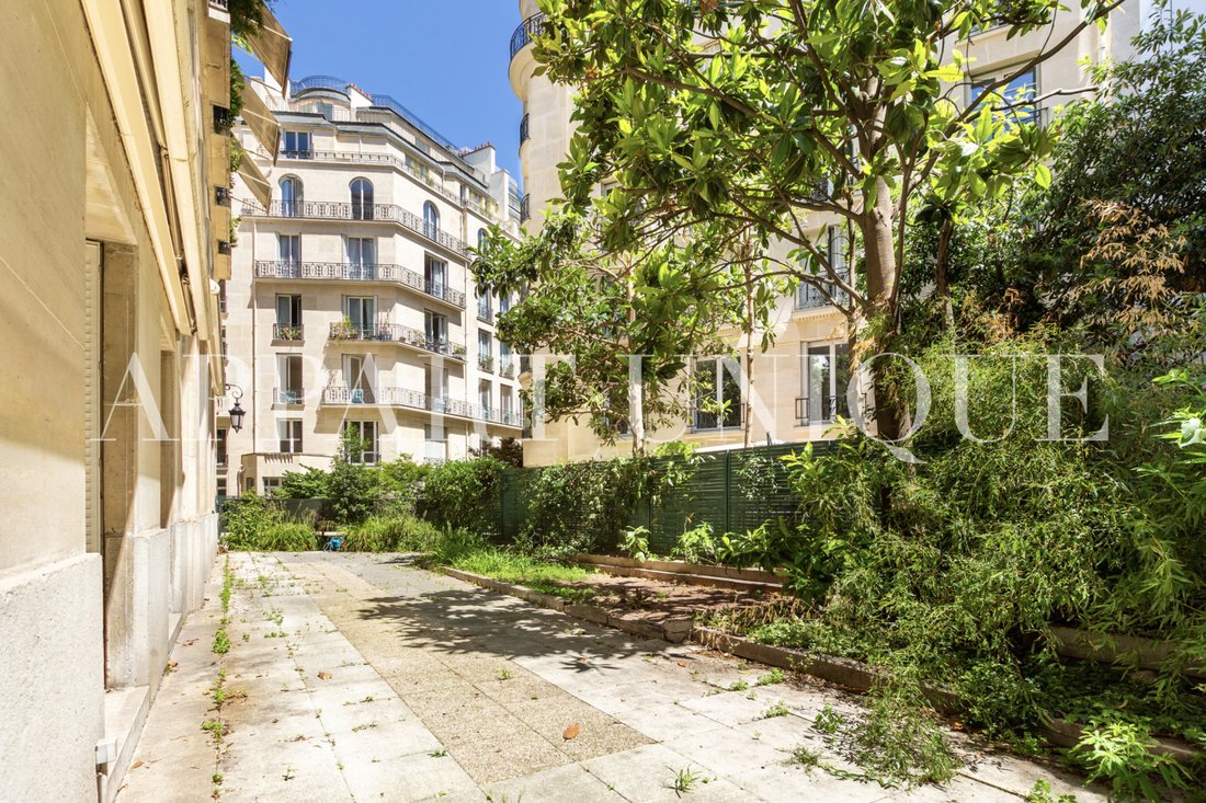 Apartment in Clignancourt-Jules Joffrin, Paris 18e Arrondissement, Paris 2 - 15855924