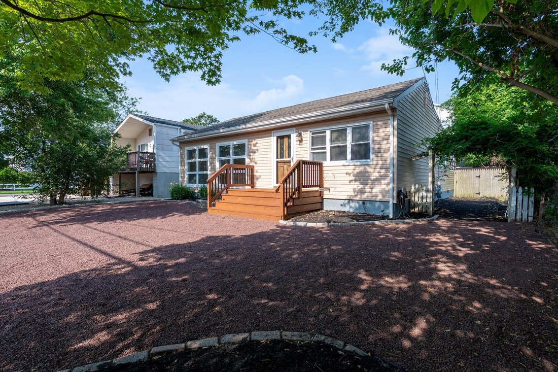 House in Toms River, New Jersey, United States 4 - 15855607
