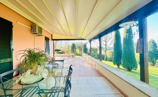 Castle for Sale in Molino d'Egola, Tuscany, Italy