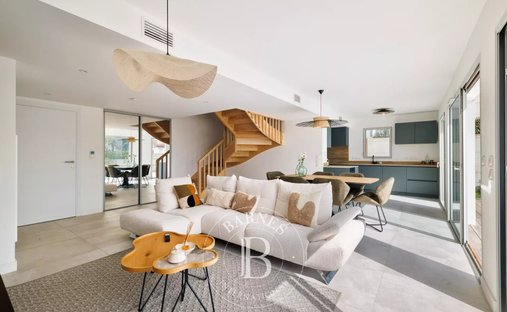 House in Behobie Socoa, Urrugne, France 1