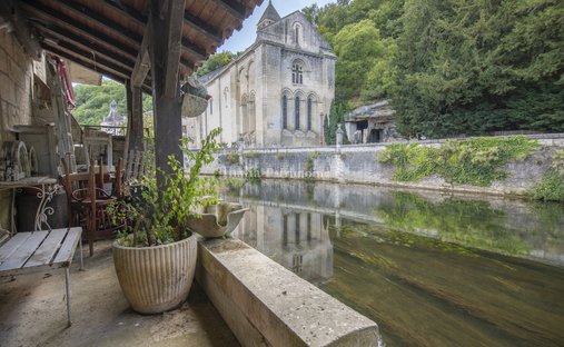 Castle for Sale in Brantôme en Périgord, Nouvelle-Aquitaine, France