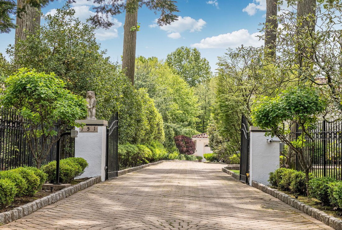 House in Englewood, New Jersey, United States 1 - 15855093