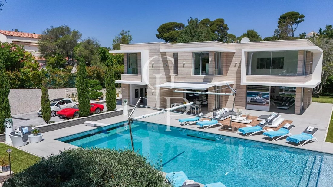 Villa in French Riviera, Provence-Alpes-Côte d'Azur, France 3 - 15859049