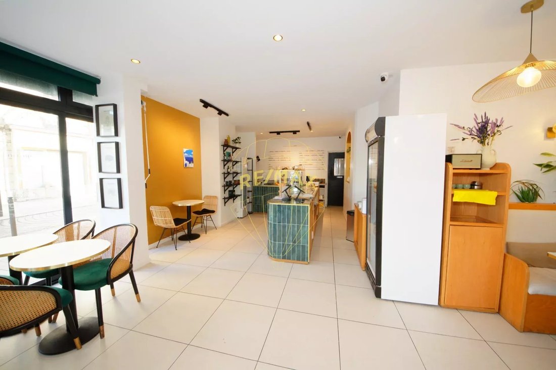 Centre Ville, Suresnes, France 4 - 15855854