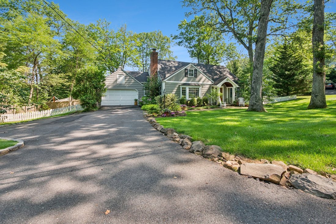 House in Summit, New Jersey, United States 2 - 15854119