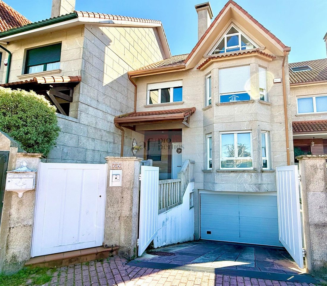Chalet in Oia, Vigo, Spain 1 - 15289544