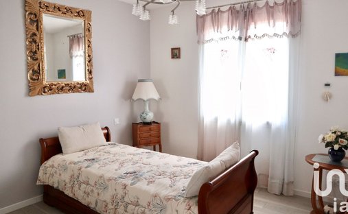 Castle for Sale in Saint-Michel-Chef-Chef, Pays de la Loire, France