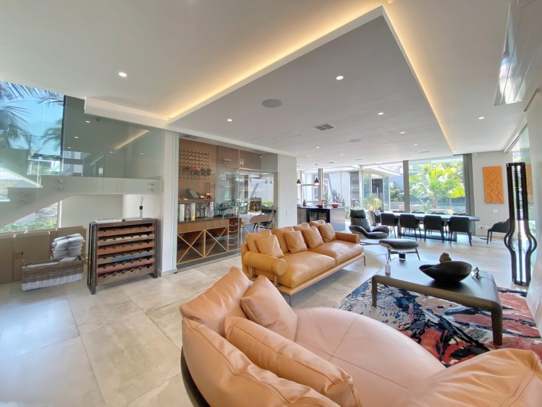 House in Germiston, Gauteng, South Africa 3 - 15853960