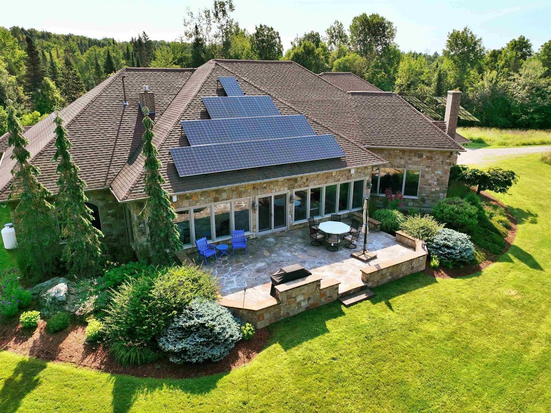 House in Newport, Vermont, United States 5 - 14529902