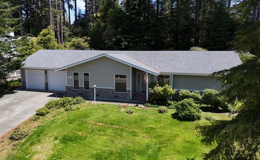 House in Brookings, Oregon, United States 1